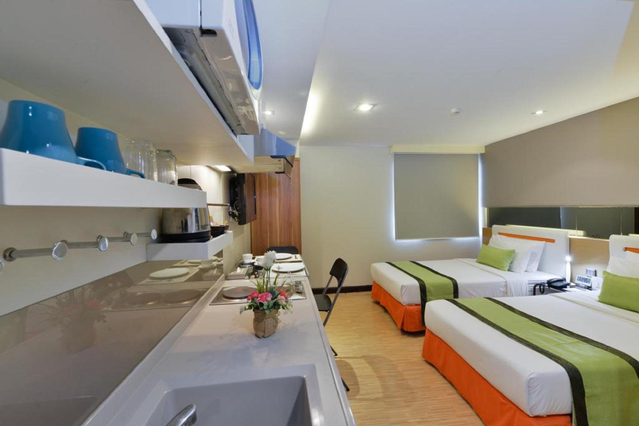 Arawana Express Phromphong Hotel Bangkok Exterior foto