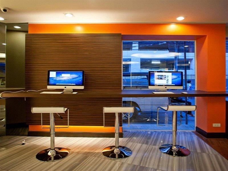 Arawana Express Phromphong Hotel Bangkok Exterior foto